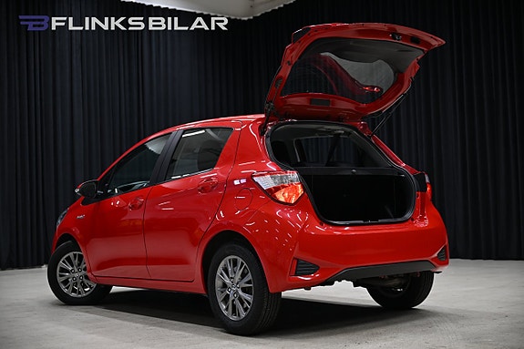 Toyota Yaris 6 of 27