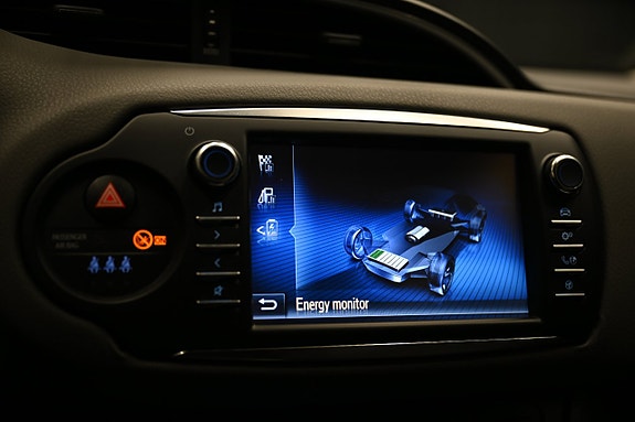 Toyota Yaris 18 of 27