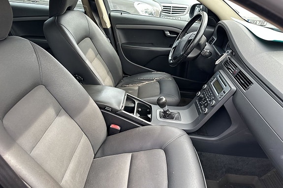 Volvo V70 15 of 20