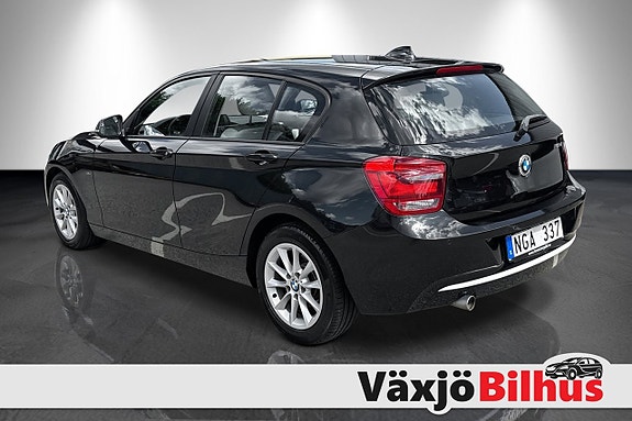 BMW 118d 2 of 5