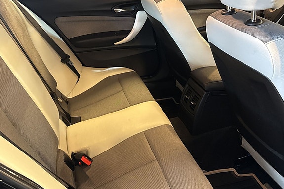 BMW 118d 9 of 11