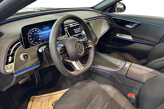 Mercedes-Benz E300 7 of 14