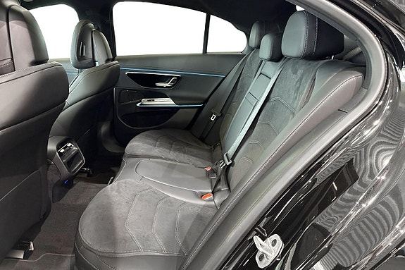 Mercedes-Benz E300 12 of 14