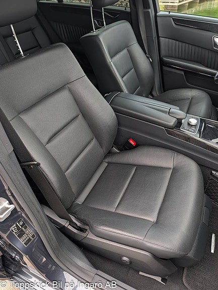Mercedes-Benz E50 10 of 23