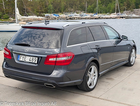 Mercedes-Benz E50 6 of 23