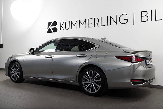 Lexus ES300h 6 of 25