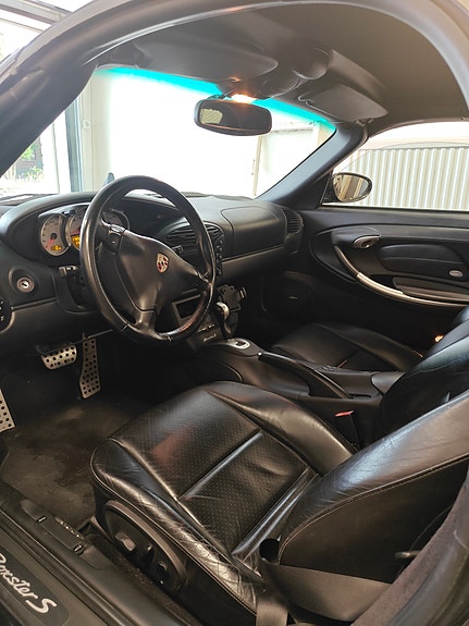 Porsche Boxster S 4 of 5