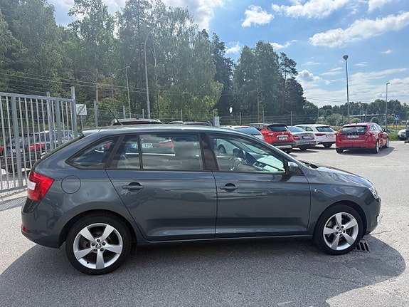 Skoda Rapid Spaceback 3 of 5