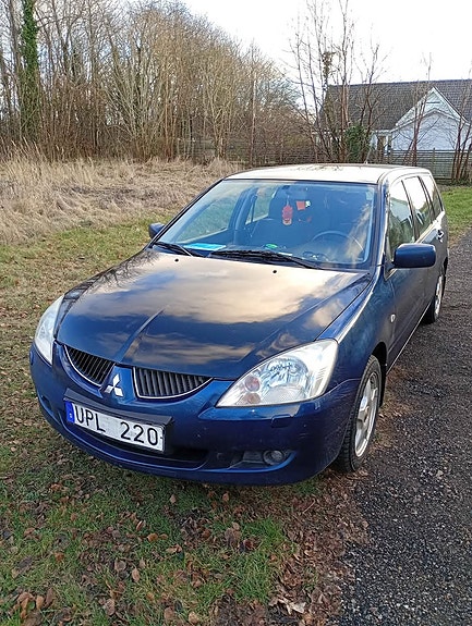 Mitsubishi Lancer 2 of 5