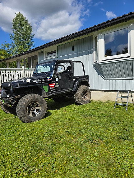 Jeep Wrangler 5 of 9