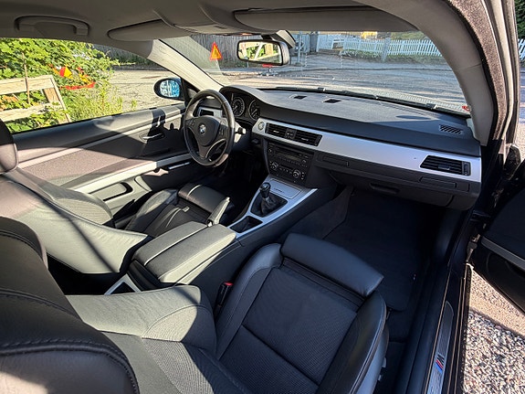 BMW 335i 4 of 4