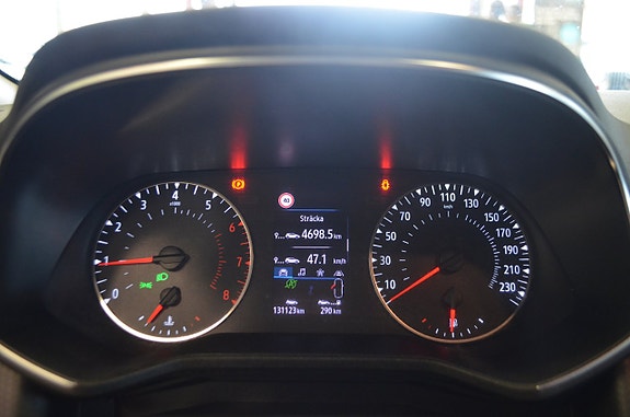 Renault Clio 23 of 25