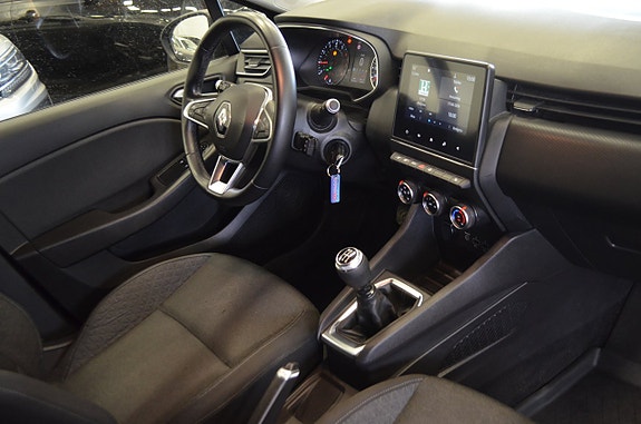 Renault Clio 18 of 25
