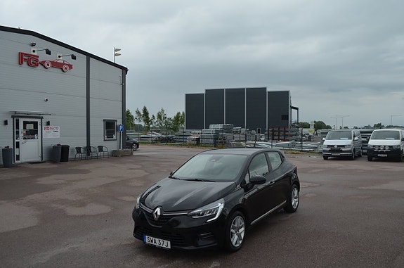 Renault Clio 2 of 5