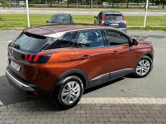 Peugeot 3008 4 of 5