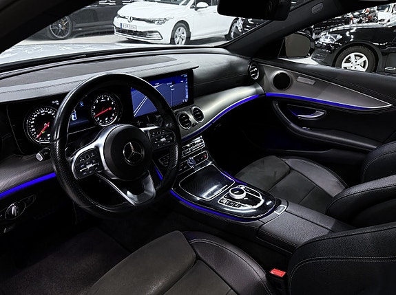 Mercedes-Benz E200 14 of 26