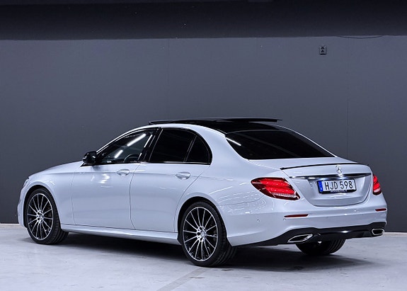 Mercedes-Benz E200 19 of 26