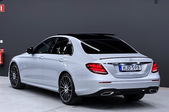 Mercedes-Benz E200 6 of 26