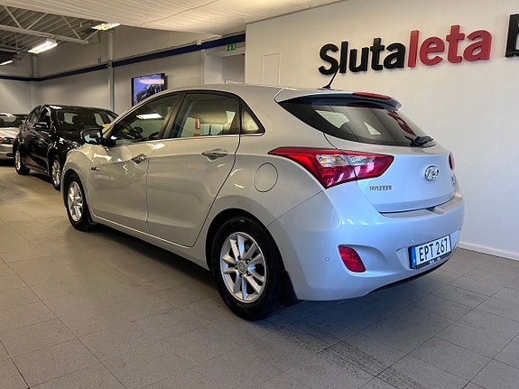 Hyundai i30 4 of 25