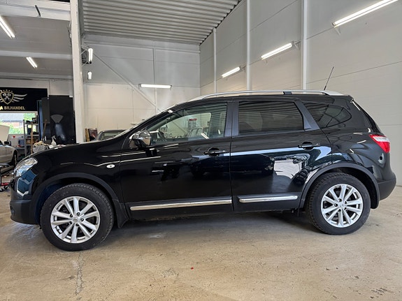 Nissan Qashqai+2 2 of 5