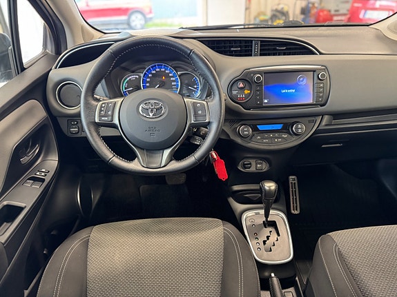 Toyota Yaris 9 of 26