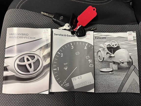 Toyota Yaris 21 of 26