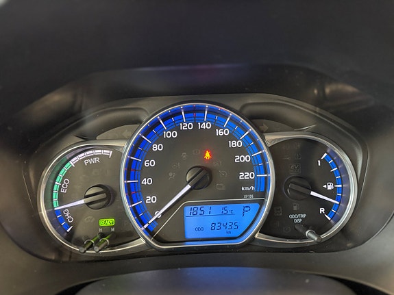 Toyota Yaris 15 of 26