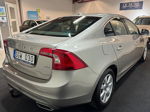 Volvo S60 5 of 5
