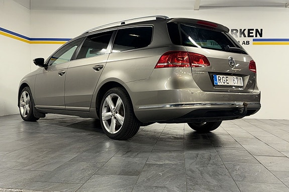 Volkswagen Passat 7 of 29