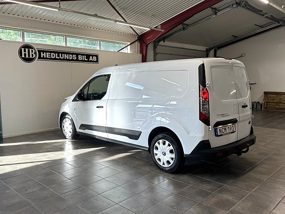 Ford Transit Connect 10 of 17