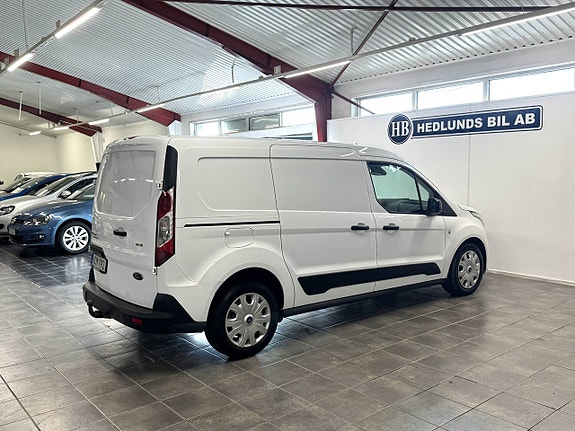 Ford Transit Connect 11 of 17