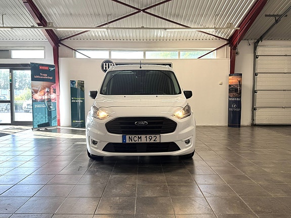 Ford Transit Connect 6 of 17