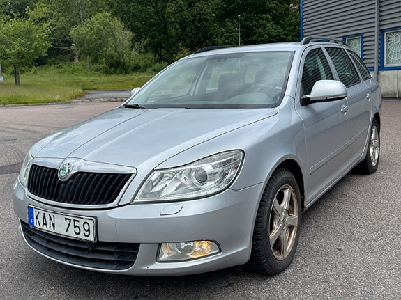 Skoda Octavia 3 of 5