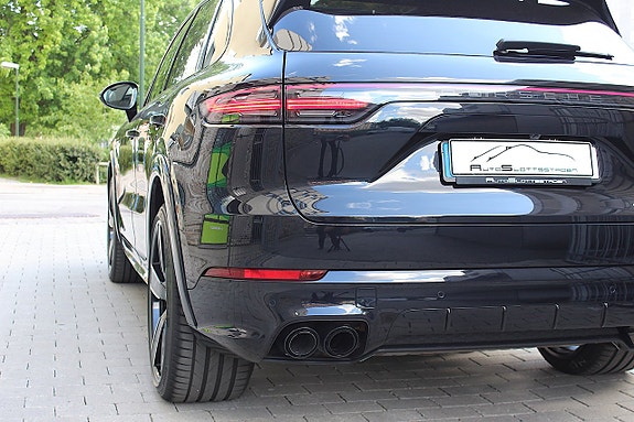 Porsche Cayenne S 19 of 30