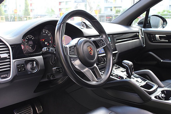 Porsche Cayenne S 23 of 30