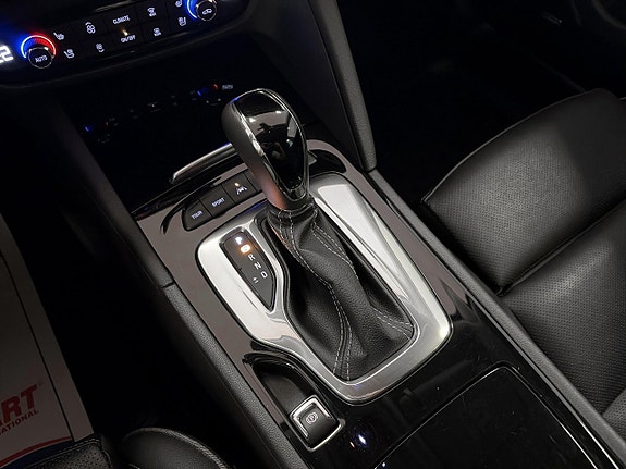 Opel Insignia 7 of 10