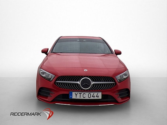 Mercedes-Benz A200 2 of 5