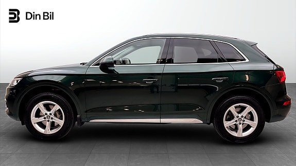 Audi Q5 2 of 5