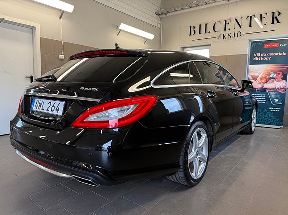 Mercedes-Benz CLS350 4 of 5