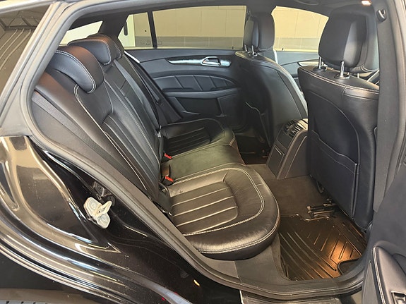 Mercedes-Benz CLS350 18 of 29