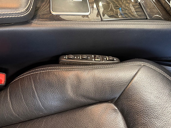 Mercedes-Benz CLS350 24 of 29
