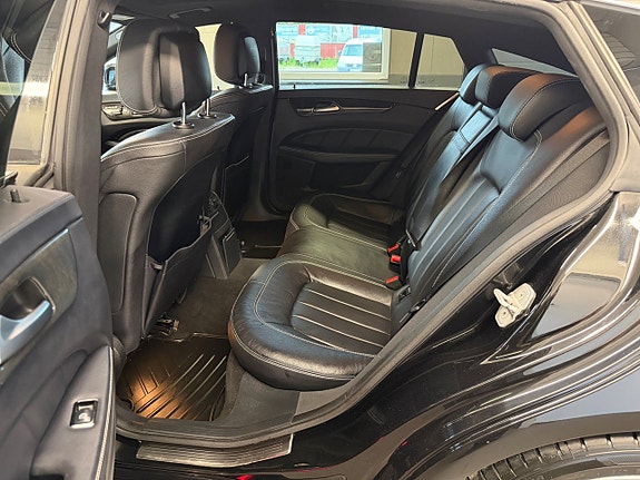 Mercedes-Benz CLS350 15 of 29