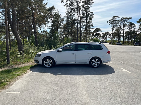 Volkswagen Passat 3 of 5