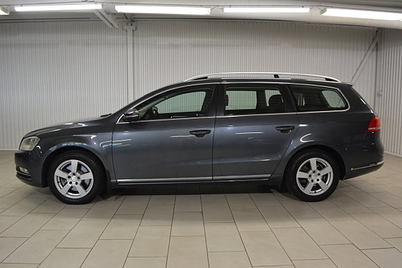 Volkswagen Passat 3 of 5