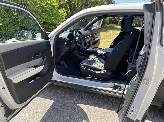 Mazda MX-30 4 of 5