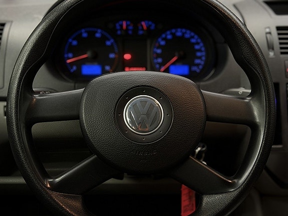 Volkswagen Polo 22 of 27