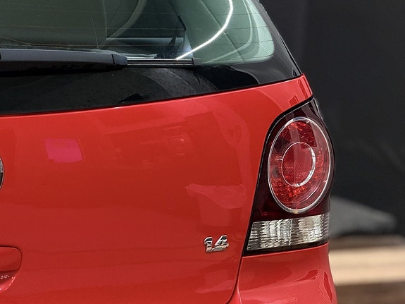 Volkswagen Polo 14 of 27