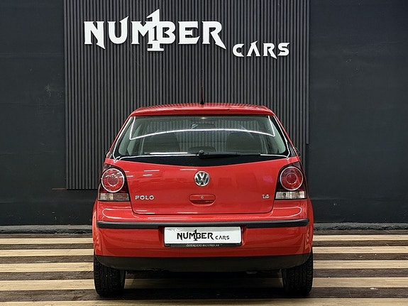 Volkswagen Polo 10 of 27