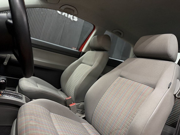 Volkswagen Polo 17 of 27