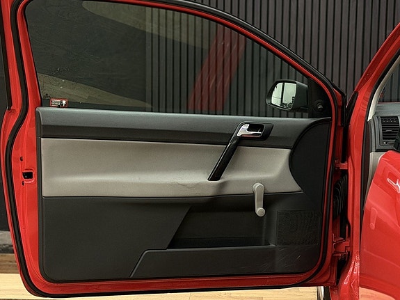 Volkswagen Polo 15 of 27